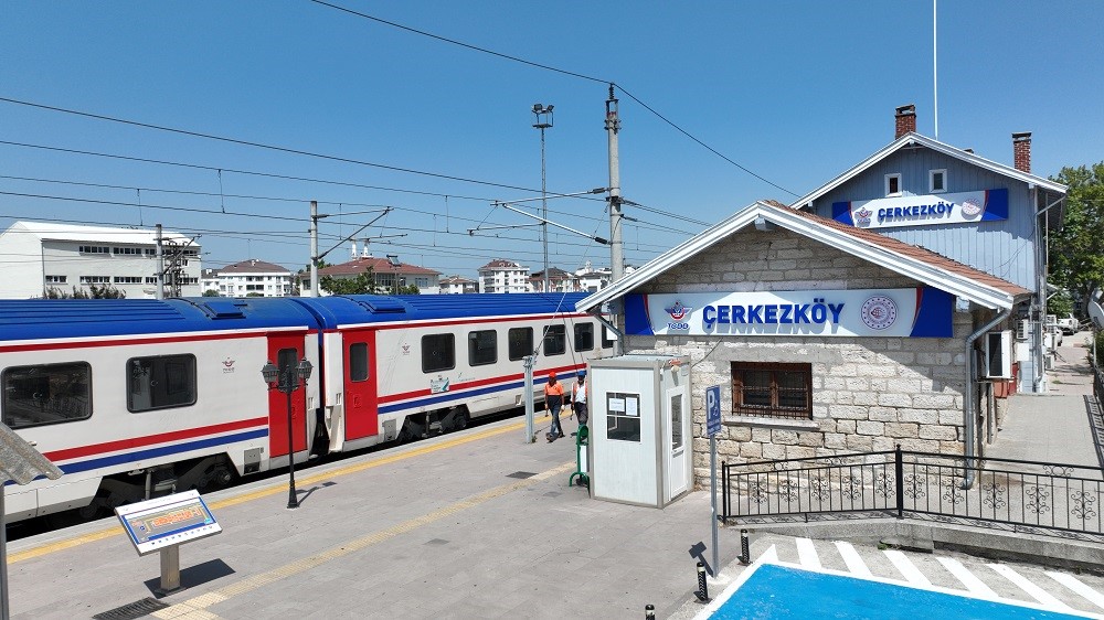 Yük vagonu raydan çıktı
