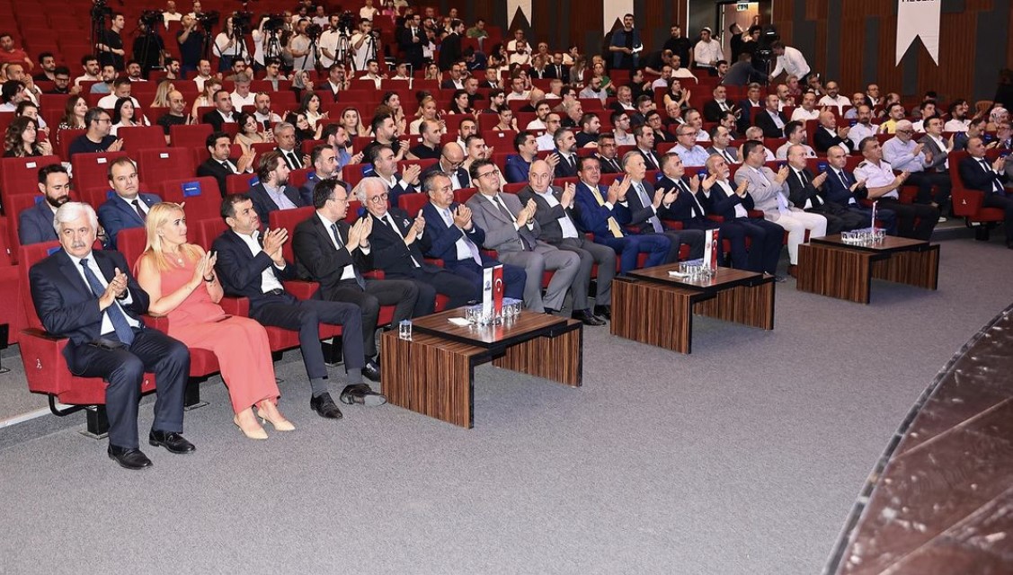 Denizli İhracat&ccedil;ılar Birliği ihracat şampiyonu 41 firmayı &ouml;d&uuml;llendirdi
