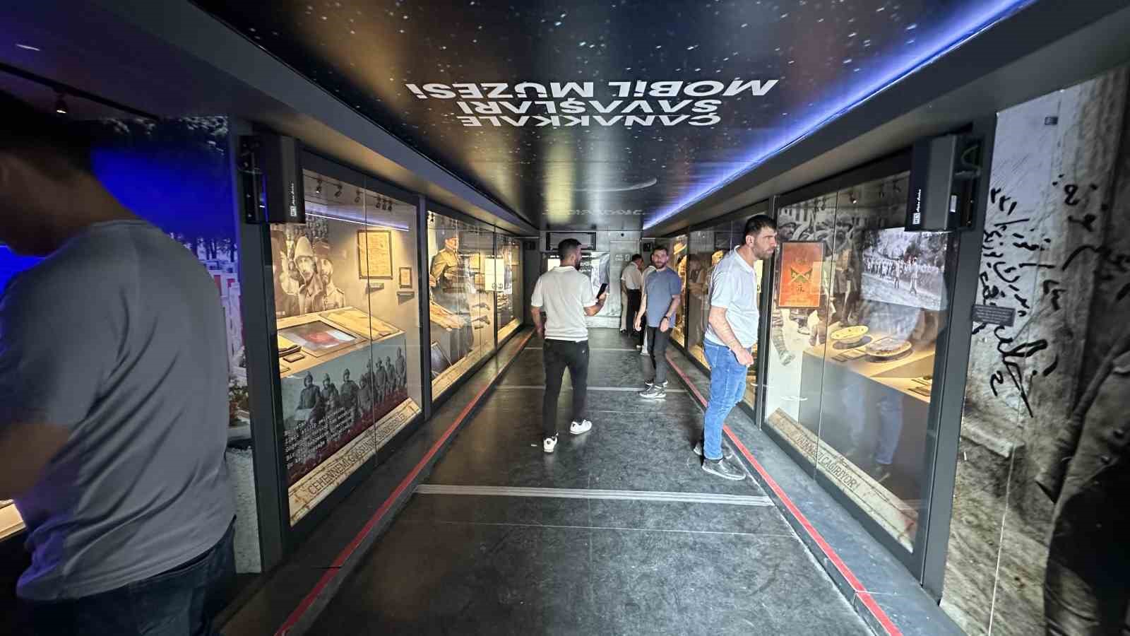 &Ccedil;anakkale&rsquo;ye gidemeyenler i&ccedil;in &Ccedil;anakkale ayağına getirildi
