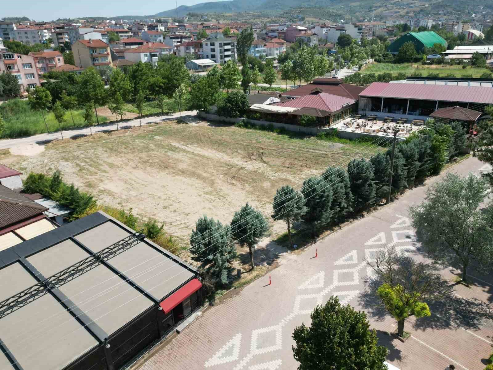 &Uuml;cretsiz otopark hizmeti başladı
