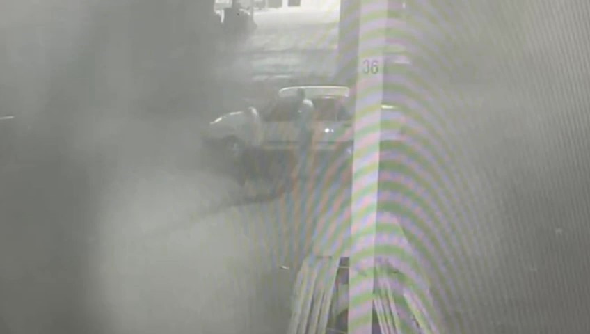 Otomobilden hırsızlık yapan 2 ş&uuml;pheli tutuklandı
