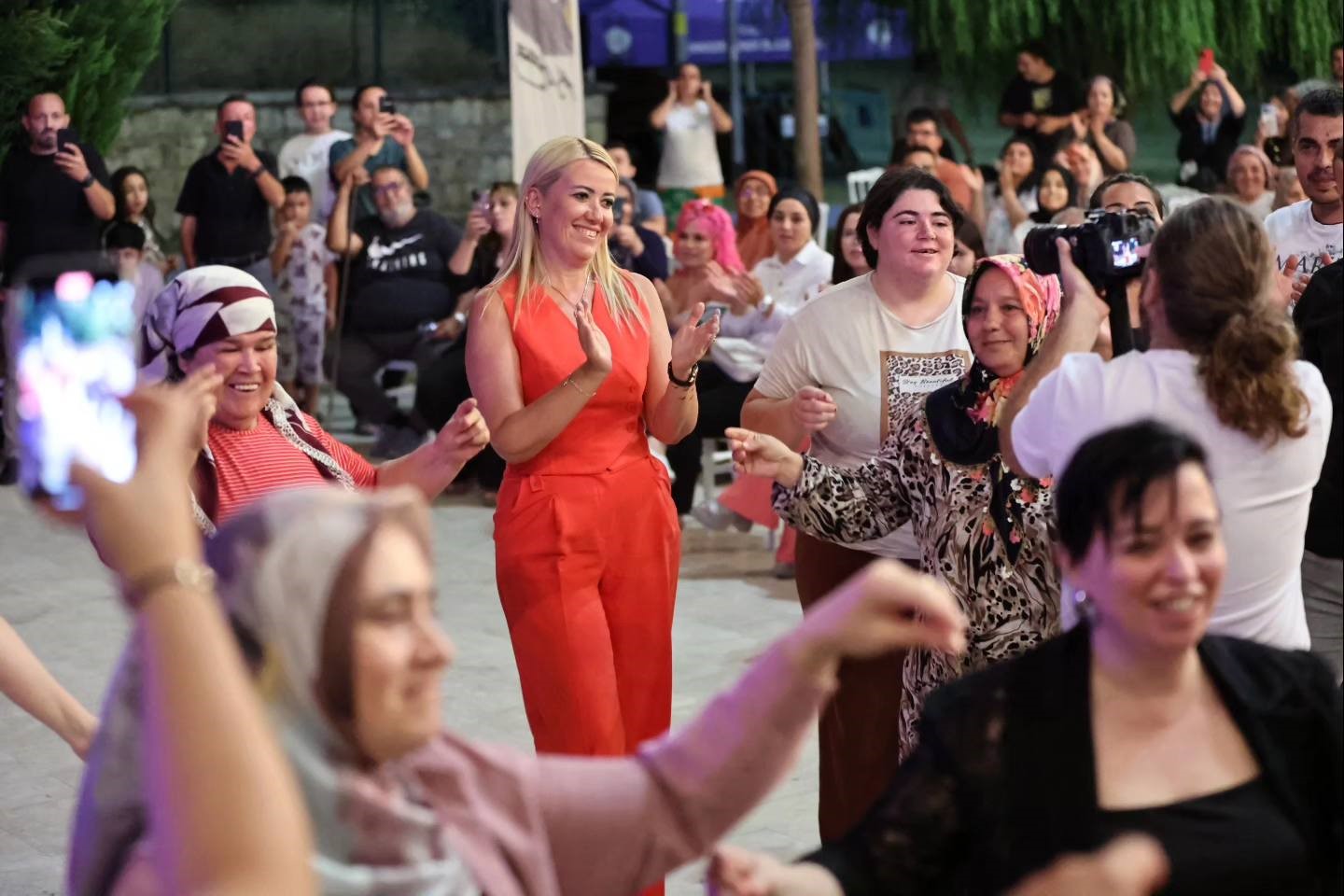 Merkezefendi&rsquo;de yaz konseri d&uuml;zenlendi
