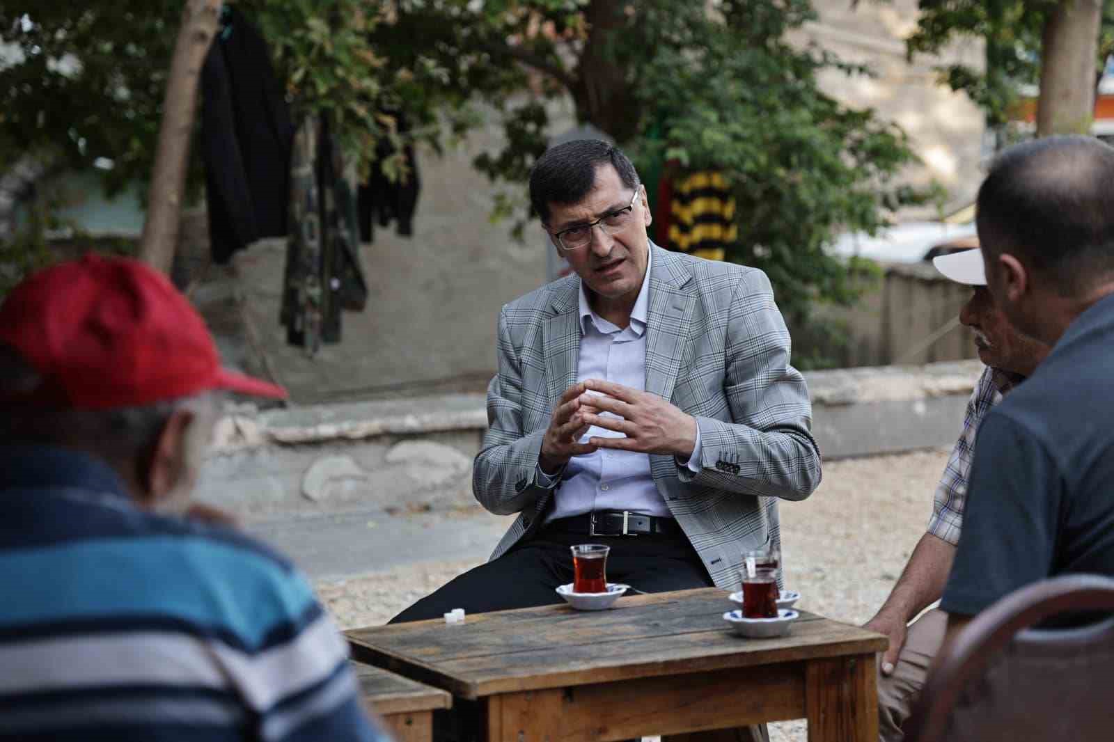 Başkan Ey&uuml;p Kahveci: "Ulu Cami &ccedil;evresindeki k&uuml;lt&uuml;rel değerleri koruyacağız"
