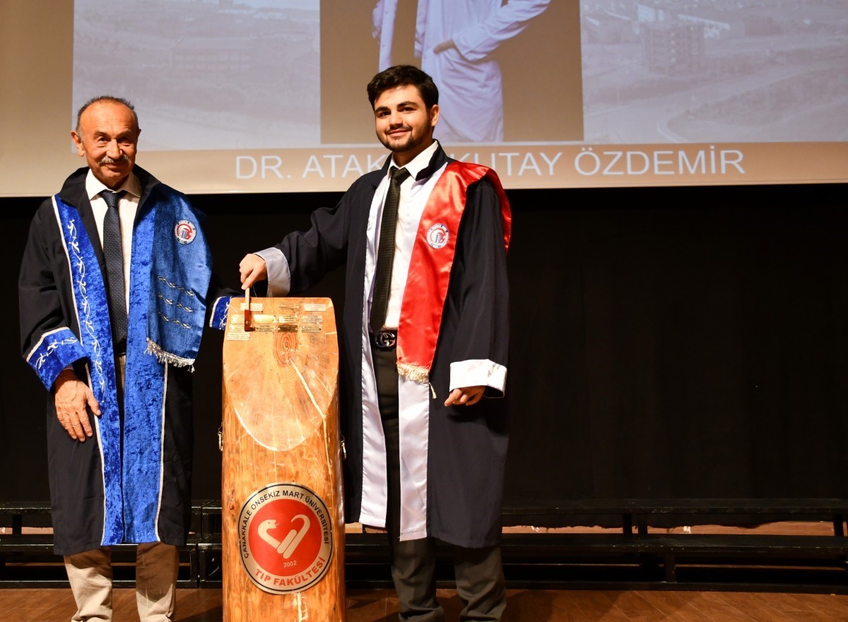 &Ccedil;OM&Uuml; Tıp Fak&uuml;ltesi 12. D&ouml;nem Mezuniyet T&ouml;reni ger&ccedil;ekleştirildi
