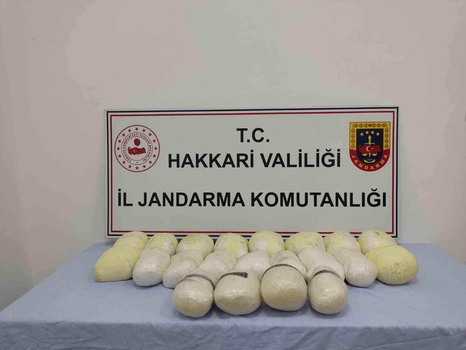Hakkari'de 23 kilo uyuşturucu ele geçirildi İhlas Haber Ajansı