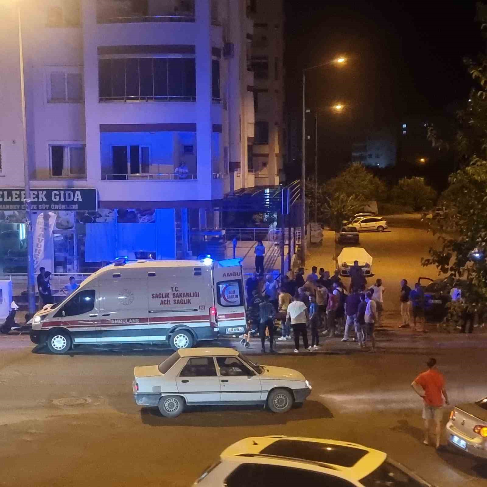Elektrikli bisiklet ile otomobil &ccedil;arpıştı

