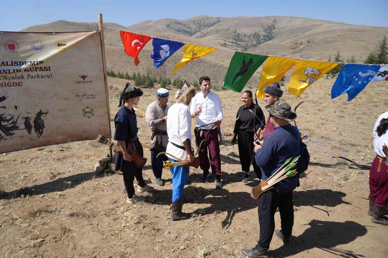 Niğde’de Geleneksel Parkur Okçuluğu Ömer Halis Demir Kahramanlık Kupası yapıldı
