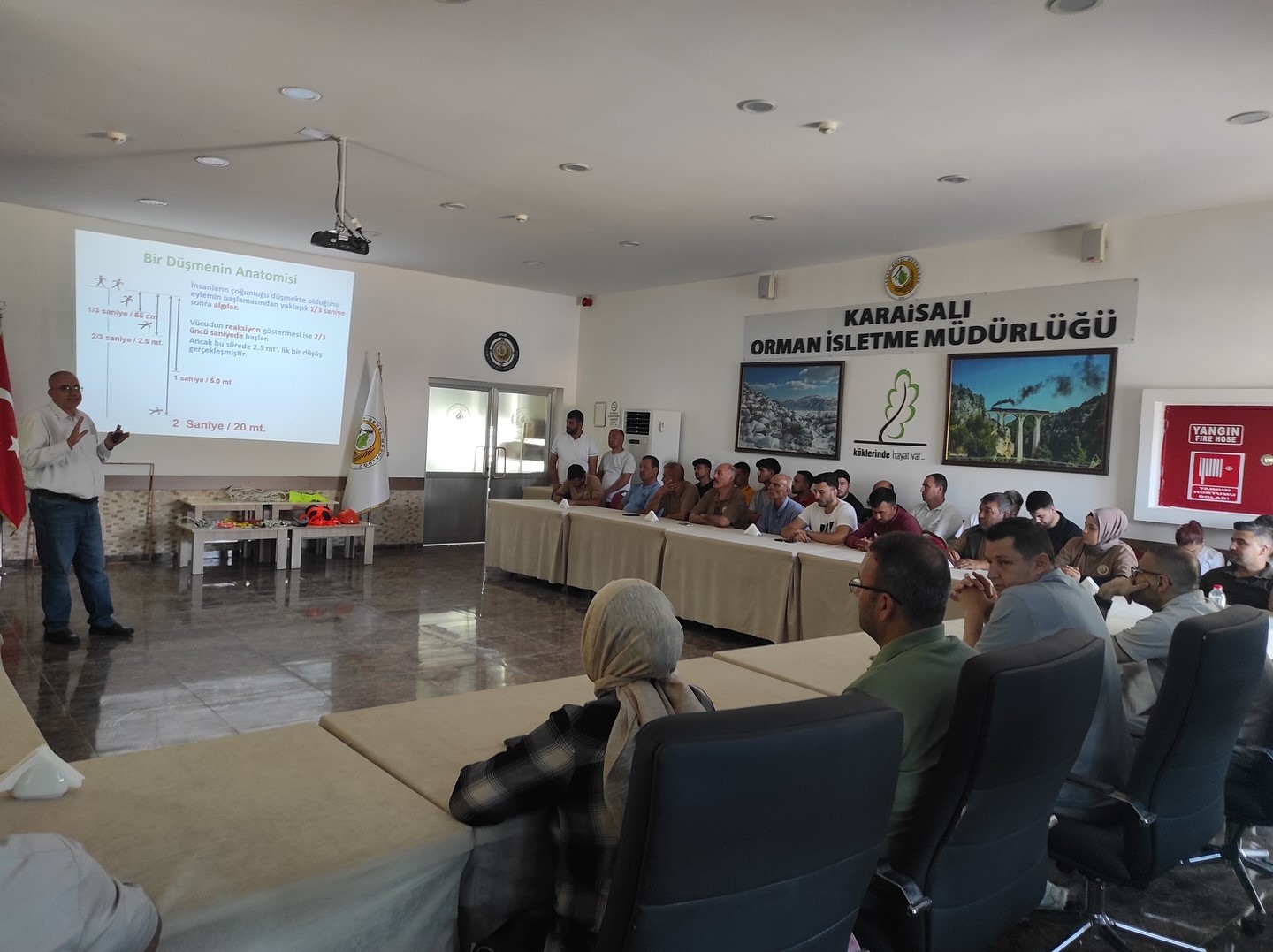 Orman çalışanlarına yüksekte güvenli çalışma eğitimi verildi