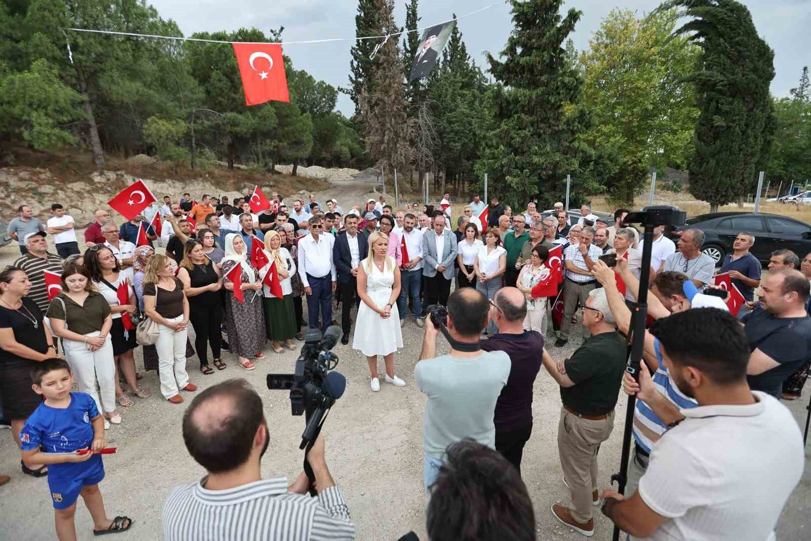 &Ccedil;avuşoğlu ve Doğan yapılaşmaya tepki g&ouml;steren Şemikler sakinlerine destek verdi
