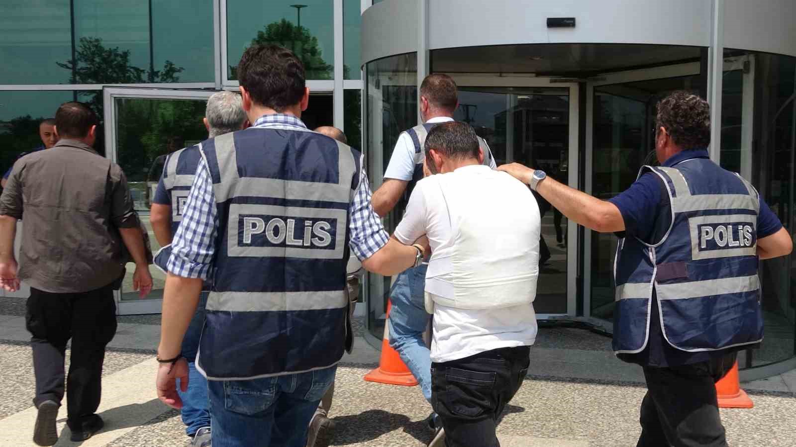 19 yıllık faili meçhul cinayette sır perdesi aralanıyor: 2 şüpheli adliyede
