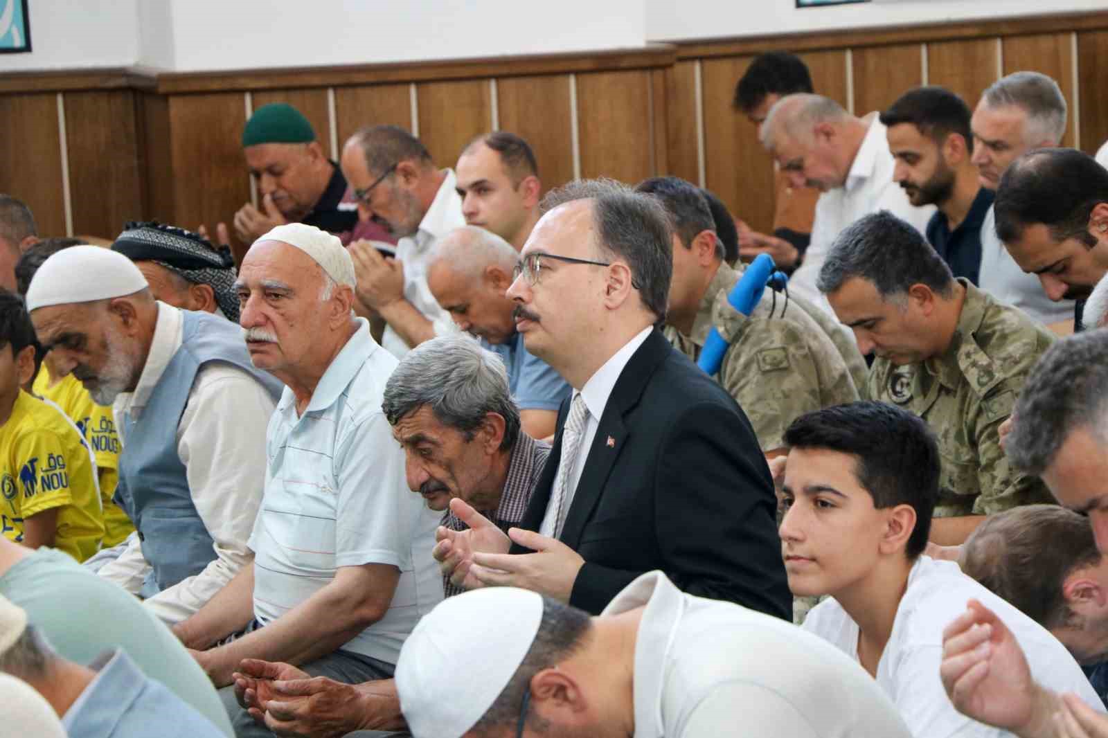 Siirt&rsquo;te 15 Temmuz Şehitleri i&ccedil;in Mevlid-i Şerif ve hatim duası okundu
