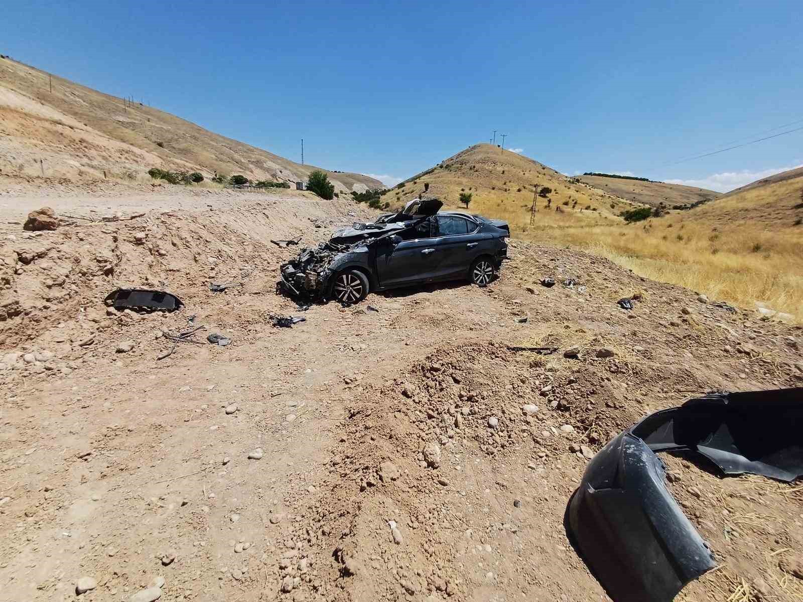 Otomobil şarampole u&ccedil;tu,1 yaralı
