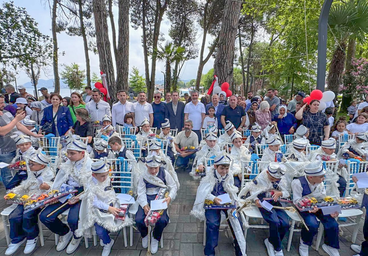 Ünye’de 60 çocuk için toplu sünnet şöleni