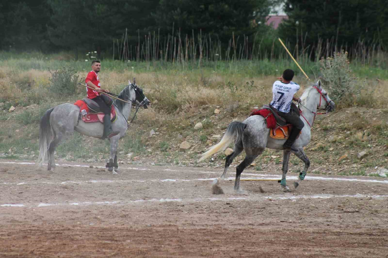 Bayburt’ta 15 Temmuz Demokrasi ve Milli Birlik Günü dolayısıyla cirit düzenlendi