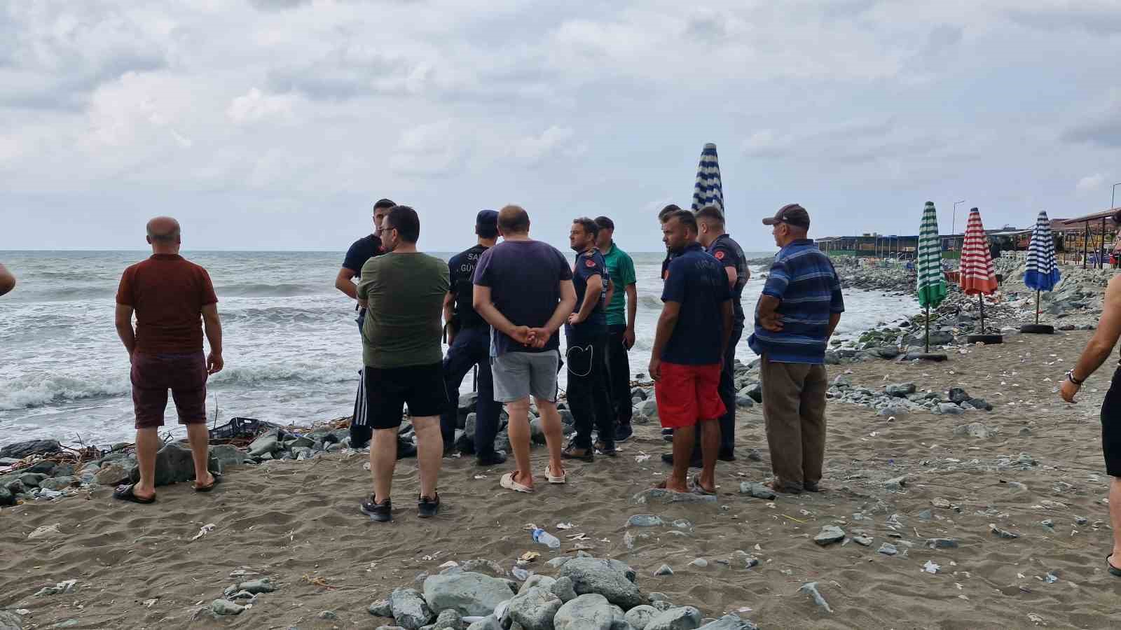 Serinlemek için denize giren şahıs kayboldu
