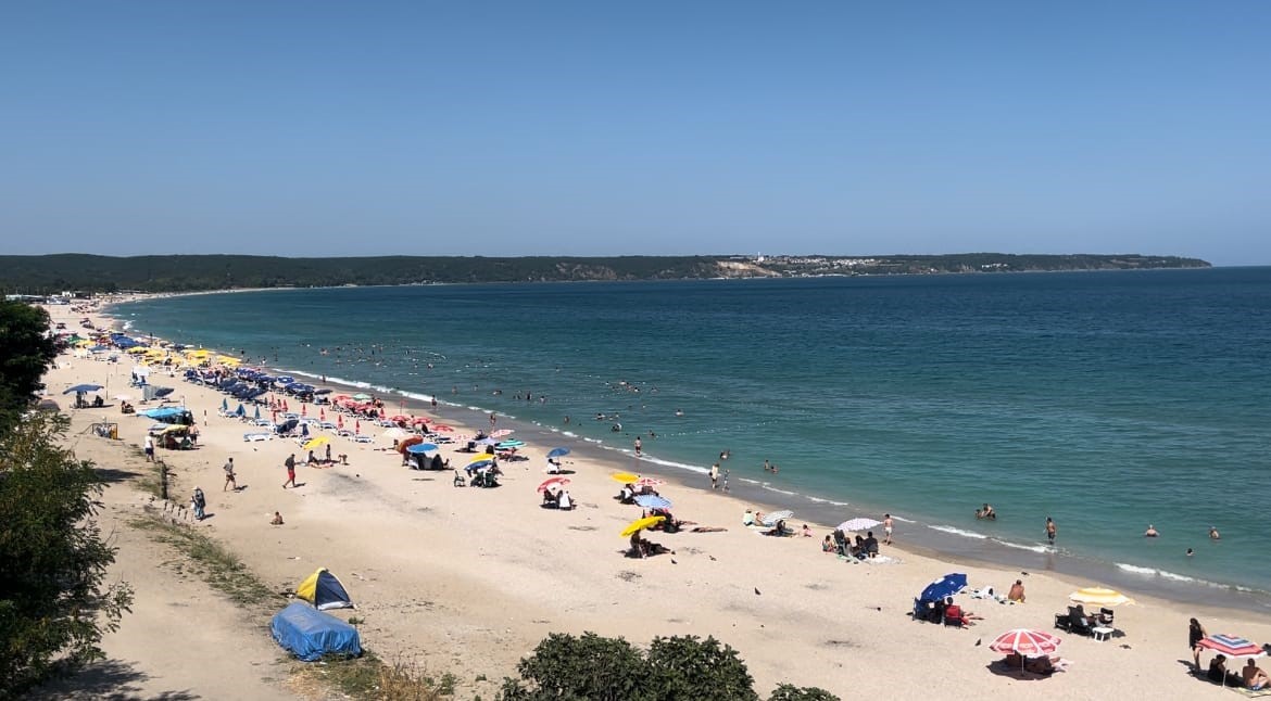 Kırklareli&rsquo;de sıcaktan bunalan vatandaşlar soluğu denizde aldı
