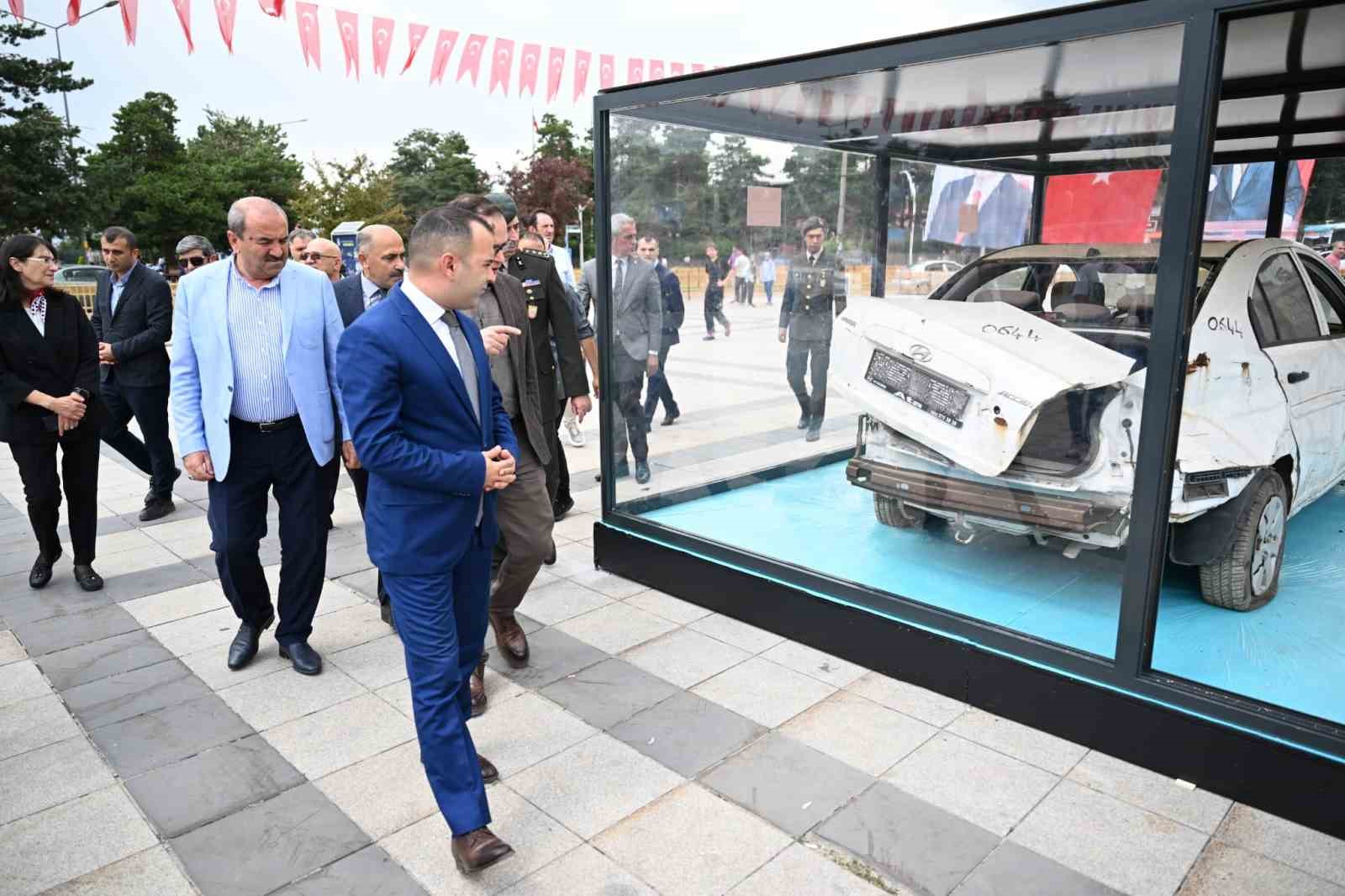 Erzurum’da 15 Temmuz’un izleri sergileniyor
