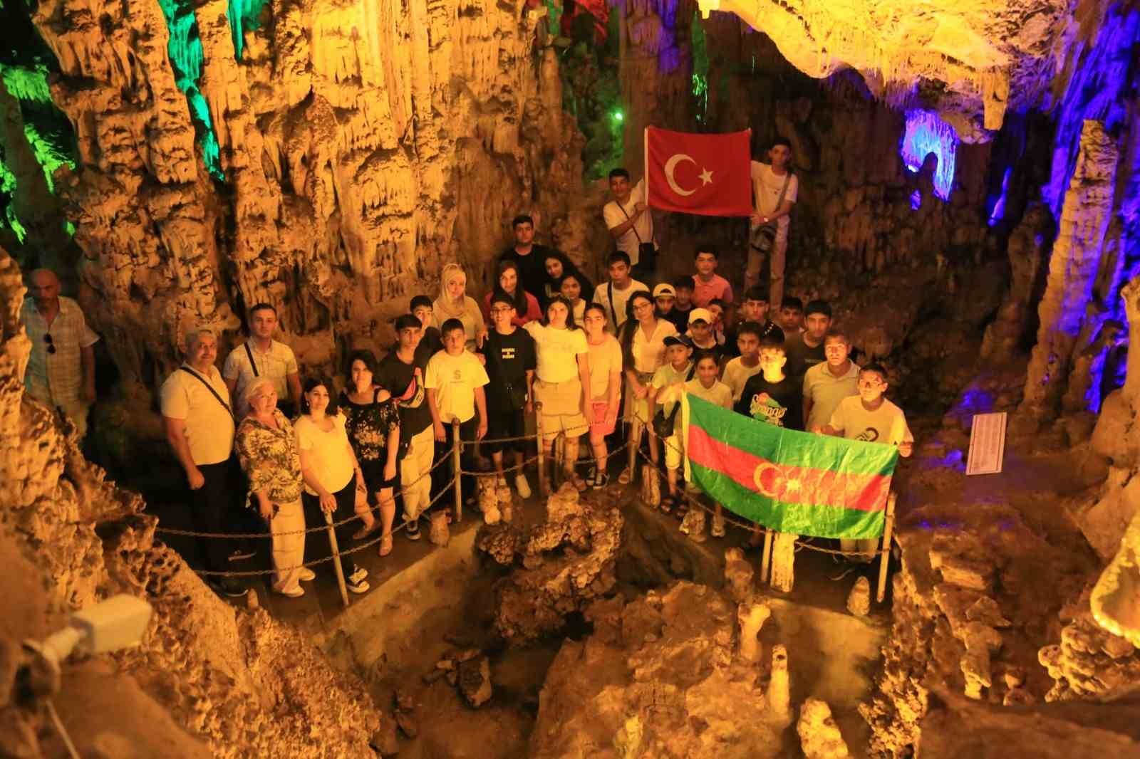 Azerbaycan heyeti, Denizli ve b&ouml;lgenin doğal g&uuml;zelliklerine hayran kaldı
