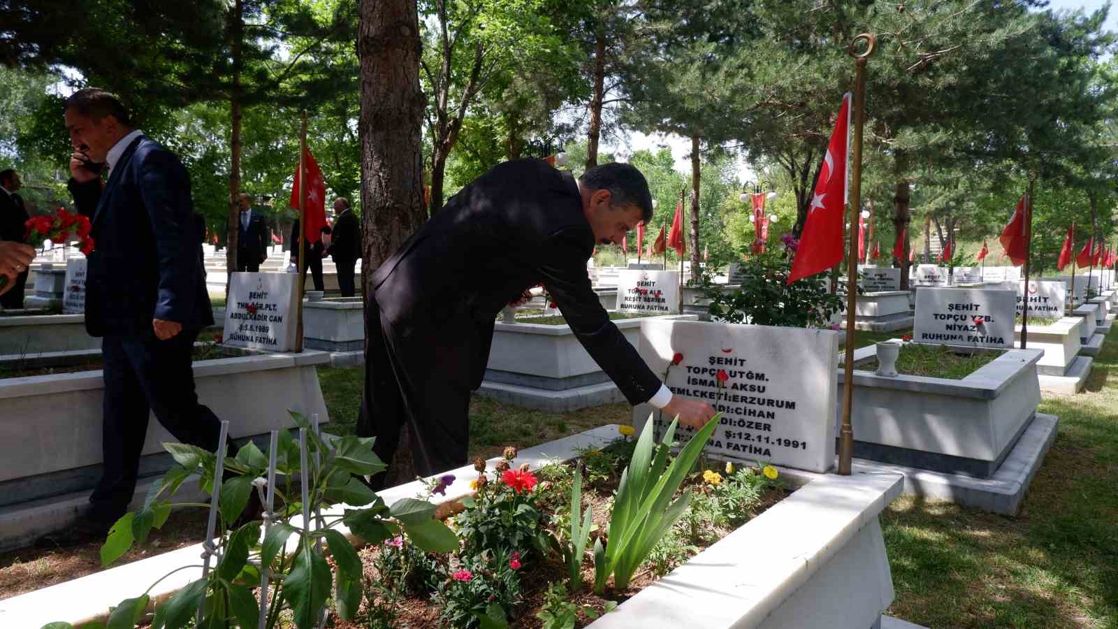 Erzurum’da 15 Temmuz şehitleri anıldı
