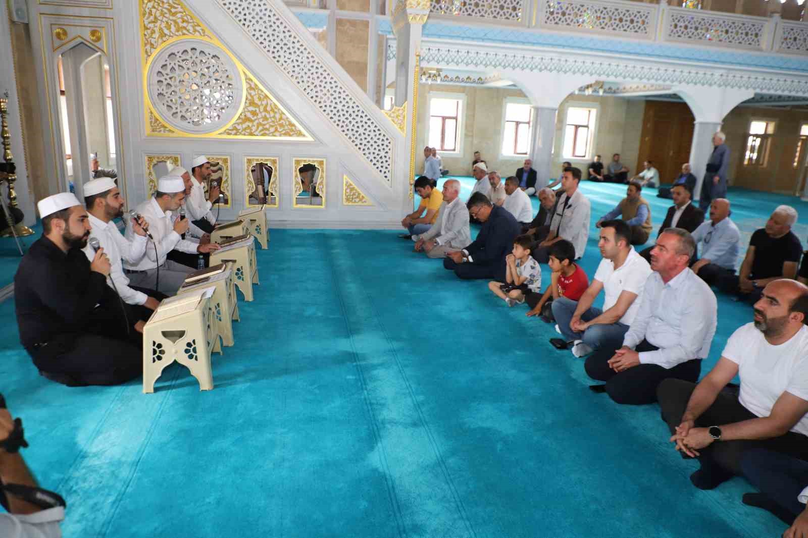 Hakkari’de 15 Temmuz şehitleri için mevlit okutuldu