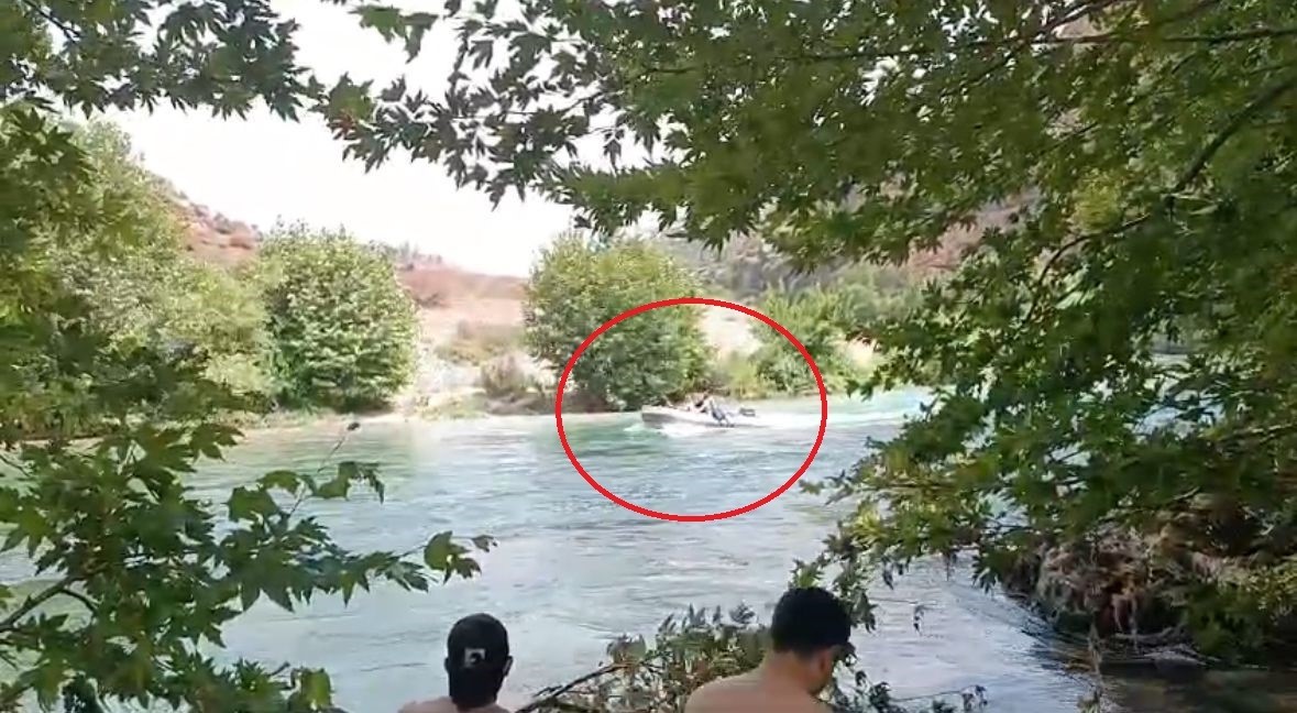 Dicle Nehri&rsquo;nde mahsur kalan 10 kişilik aile kurtarıldı
