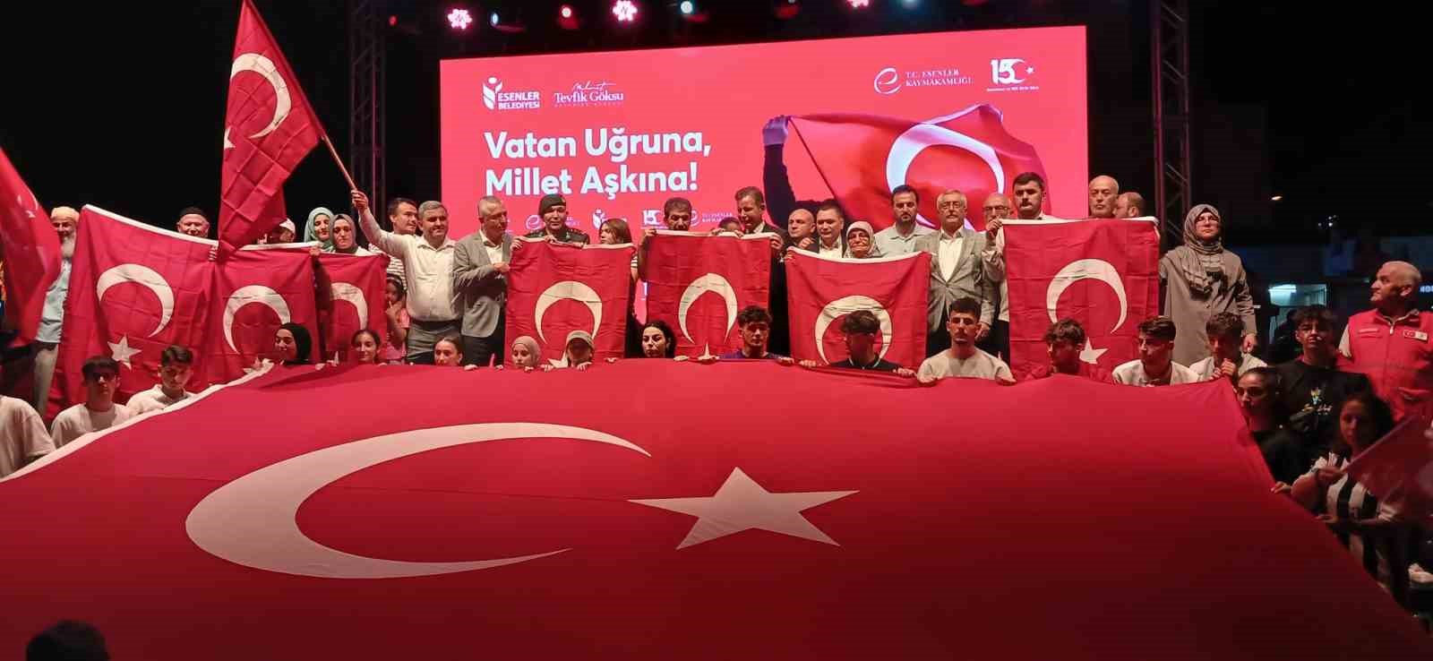 Esenler&rsquo;de 15 Temmuz hain darbe girişiminin 8&rsquo;inci yıl d&ouml;n&uuml;m&uuml;nde anma programı ger&ccedil;ekleştirildi
