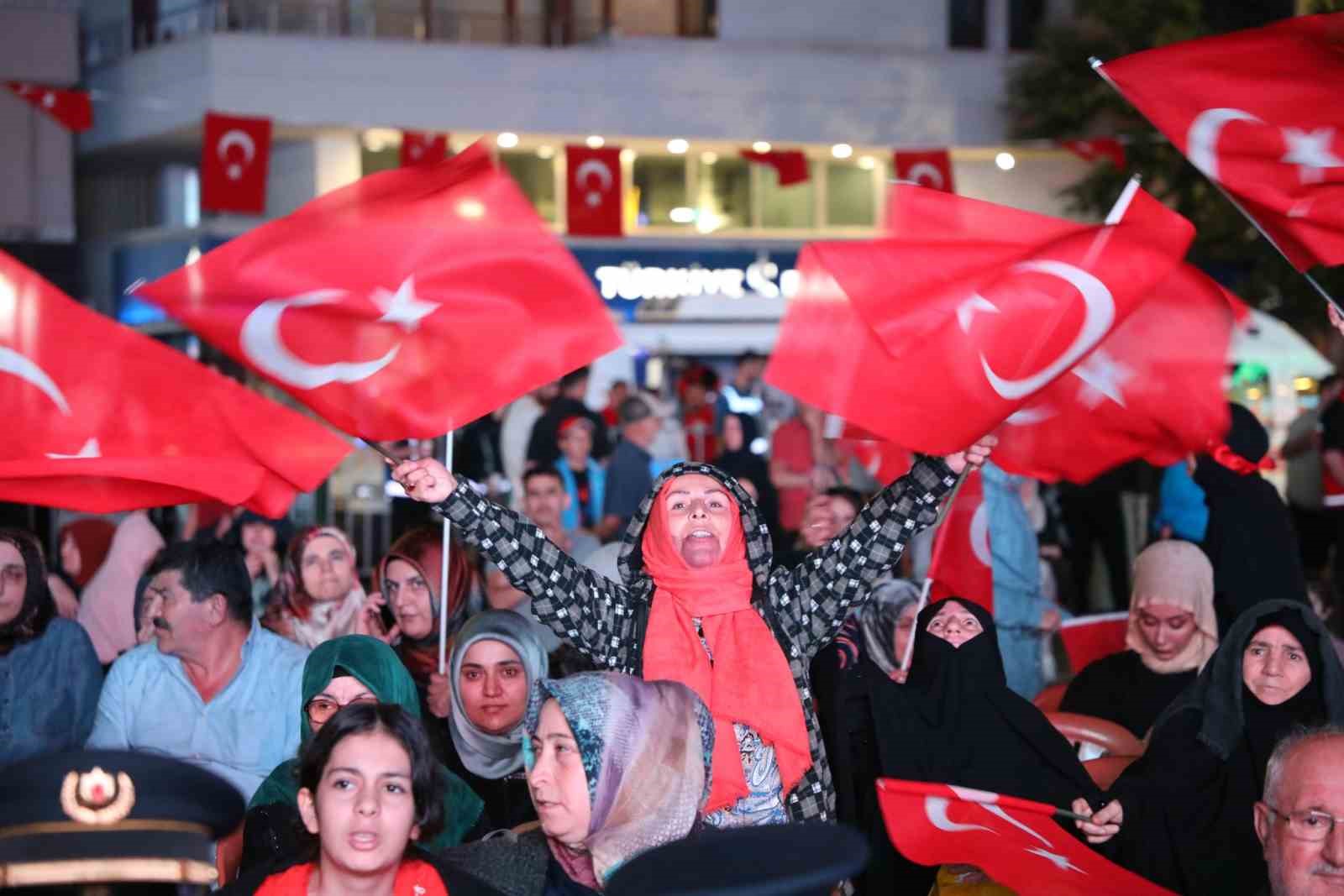 Erzincan&rsquo;da 15 Temmuz Demokrasi ve Milli Birlik G&uuml;n&uuml; dolayısıyla etkinlikler yapıldı
