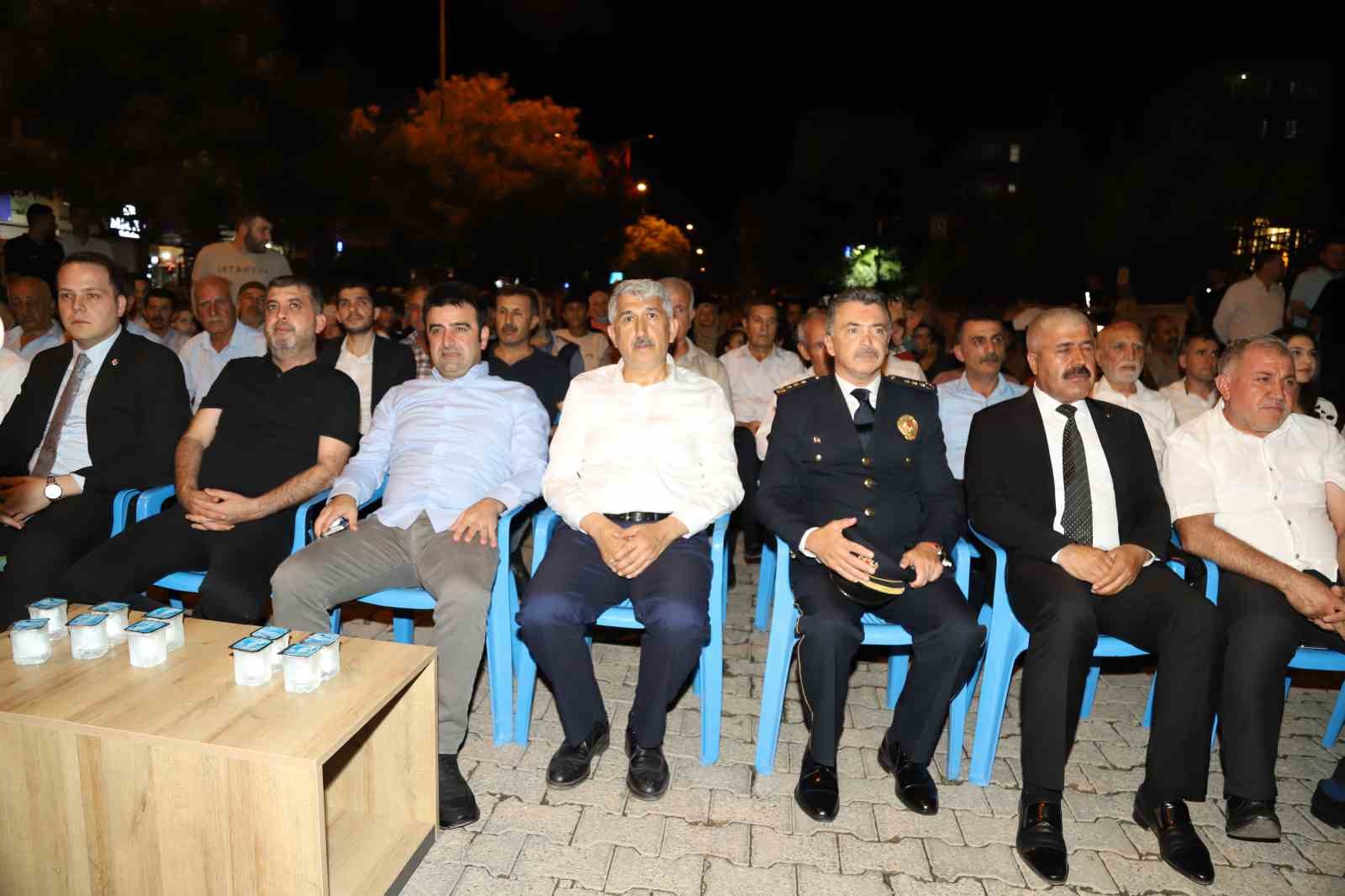 Kahta&rsquo;da 15 Temmuz Demokrasi ve Milli Birlik G&uuml;n&uuml; etkinlikleri d&uuml;zenlendi
