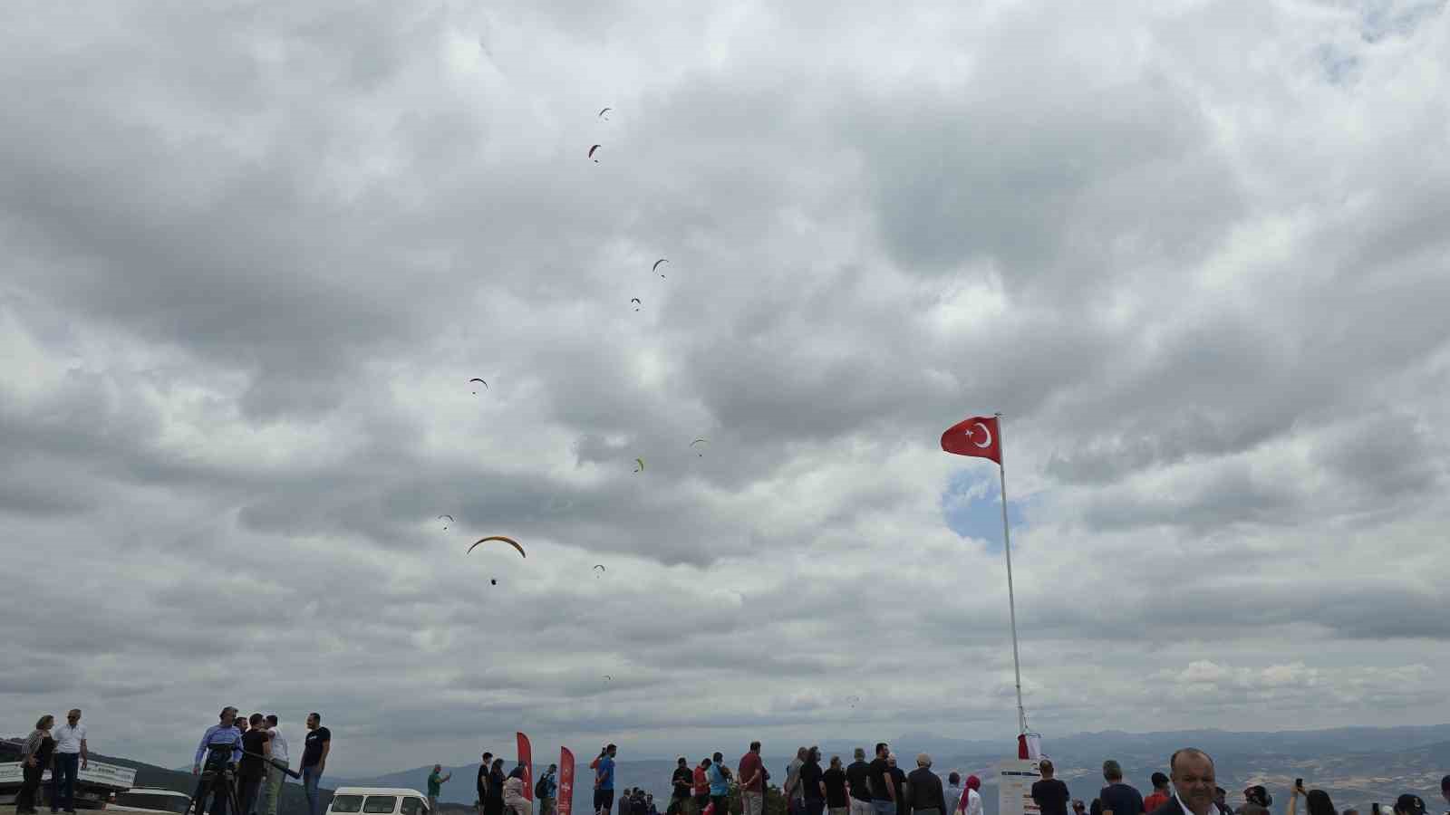 Paraşütü ile uçtuğu Tokat’ı kuş bakışı kaydetti
