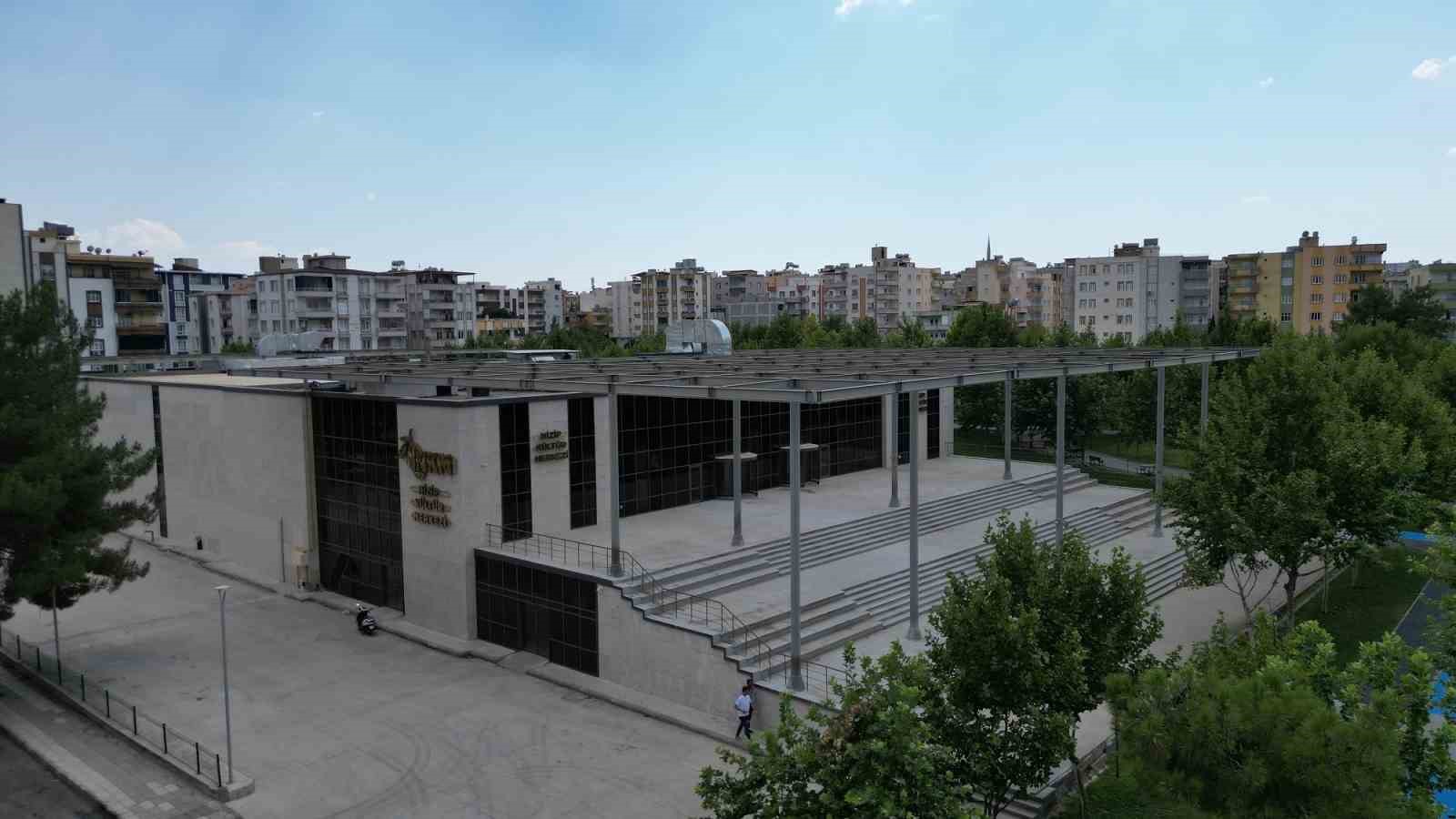 Nizip Kongre ve K&uuml;lt&uuml;r Merkezi kullanıma hazır
