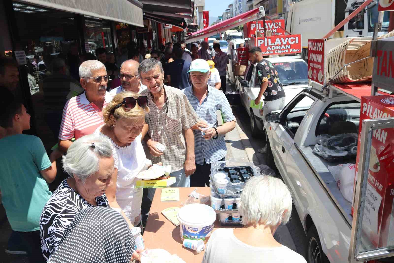 Pompalı tüfekle öldürülen esnaf için pilav hayrı yapıldı
