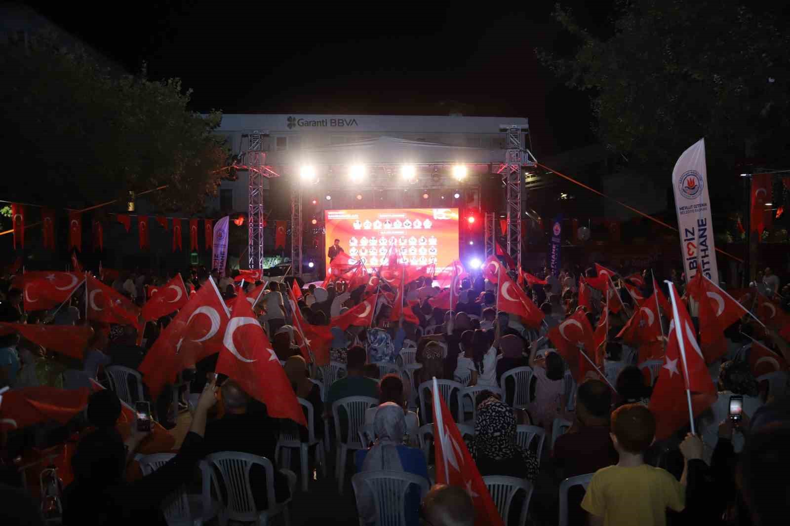 Kağıthane’de 15 Temmuz Demokrasi ve Milli Birlik Günü nöbeti tutuldu
