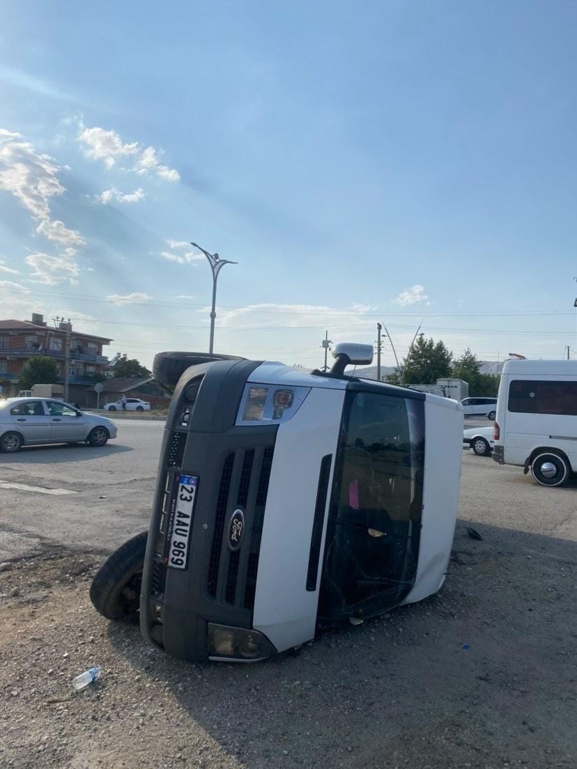 Elazığ’da trafik kazası: 2 yaralı