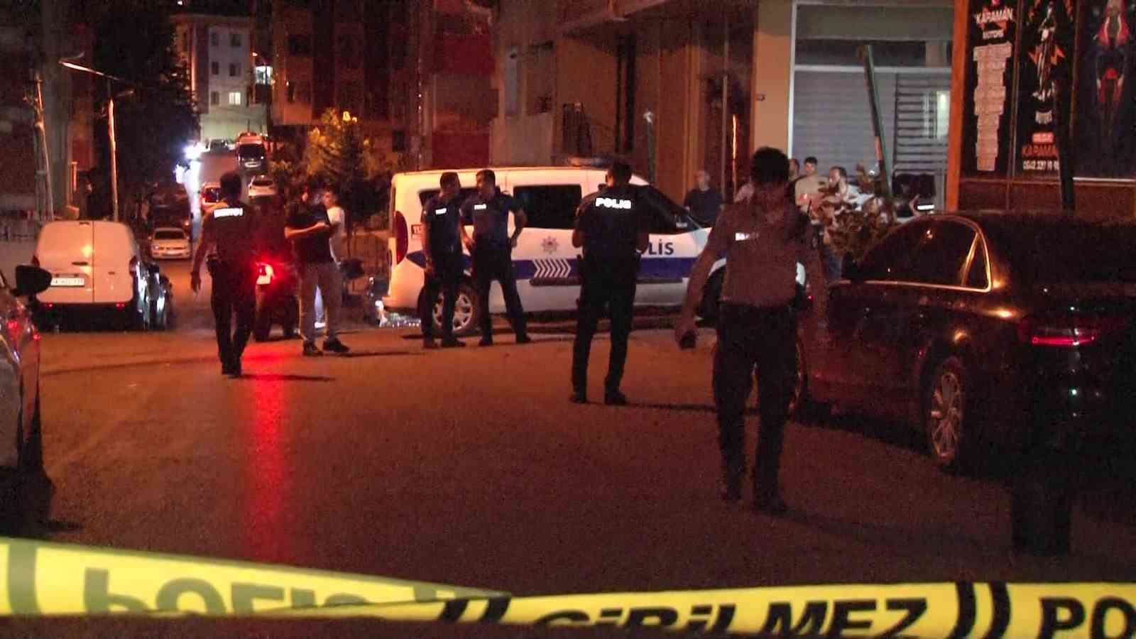 Ataşehir&rsquo;de motor tamirhanesi kurşunlandı
