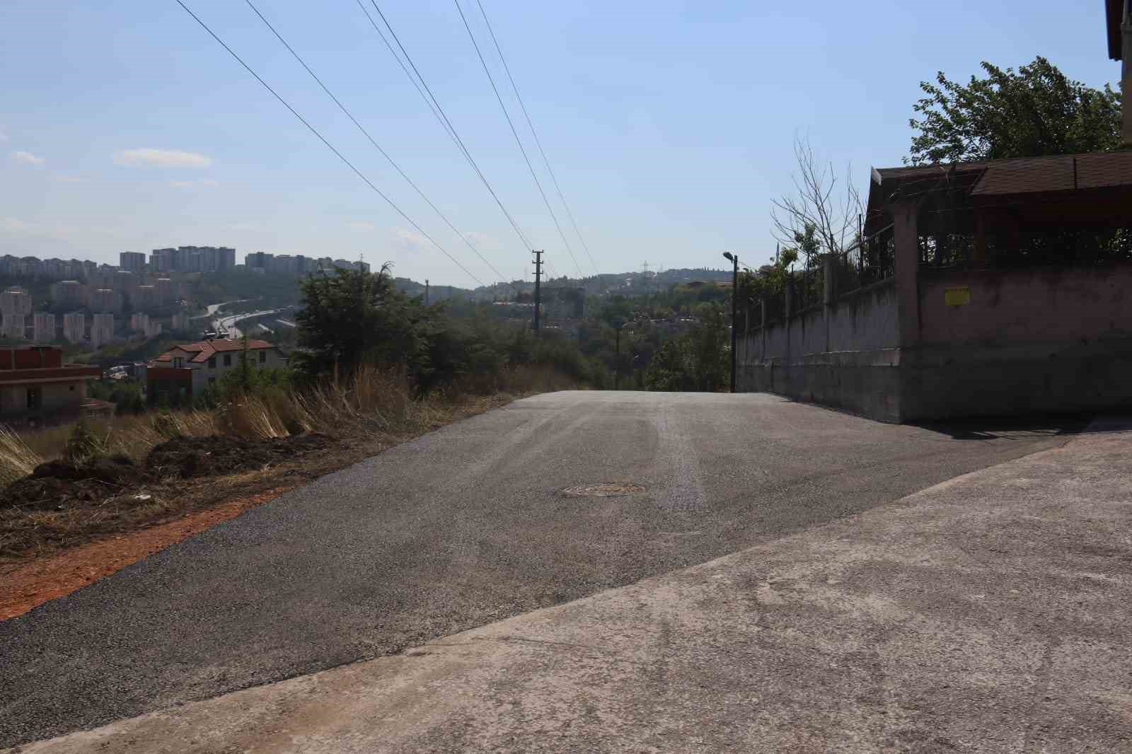Kocaçeşme Caddesi’ne 250 ton asfalt