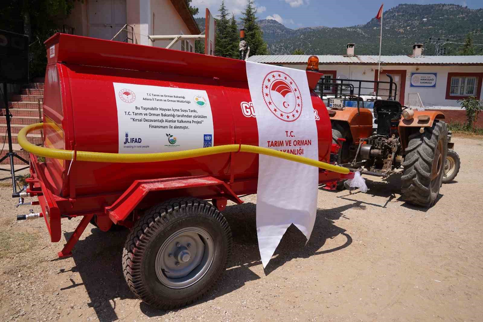 Adana&rsquo;da g&ouml;&ccedil;er hayvancılar suya daha kolay ulaşacak
