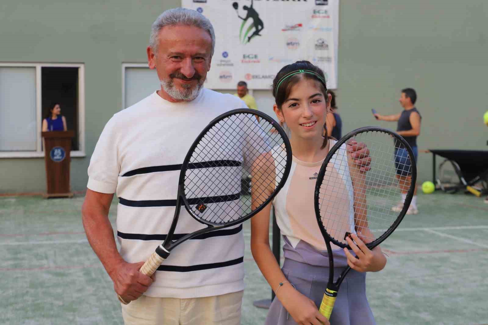 Nazilli adını tenis sporuyla duyuracak
