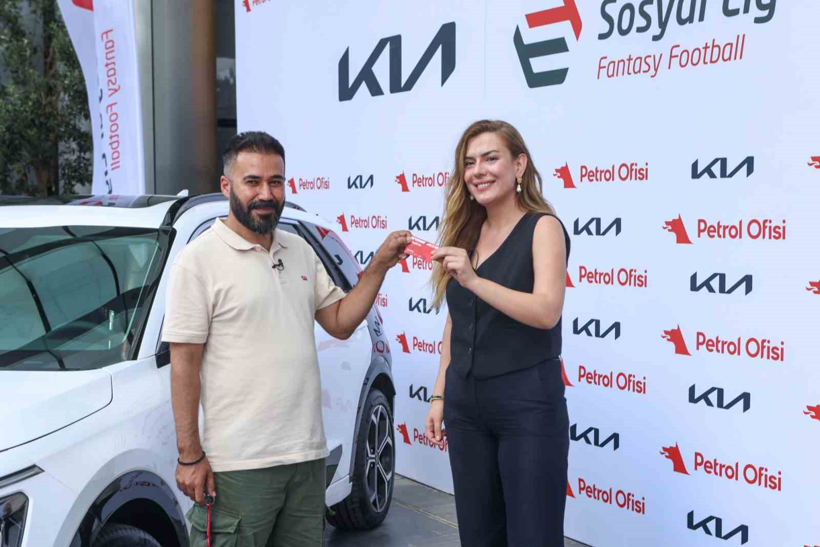 Petrol Ofisi Sosyal Lig&rsquo;de ikinci devre &ouml;d&uuml;lleri sahiplerini buldu
