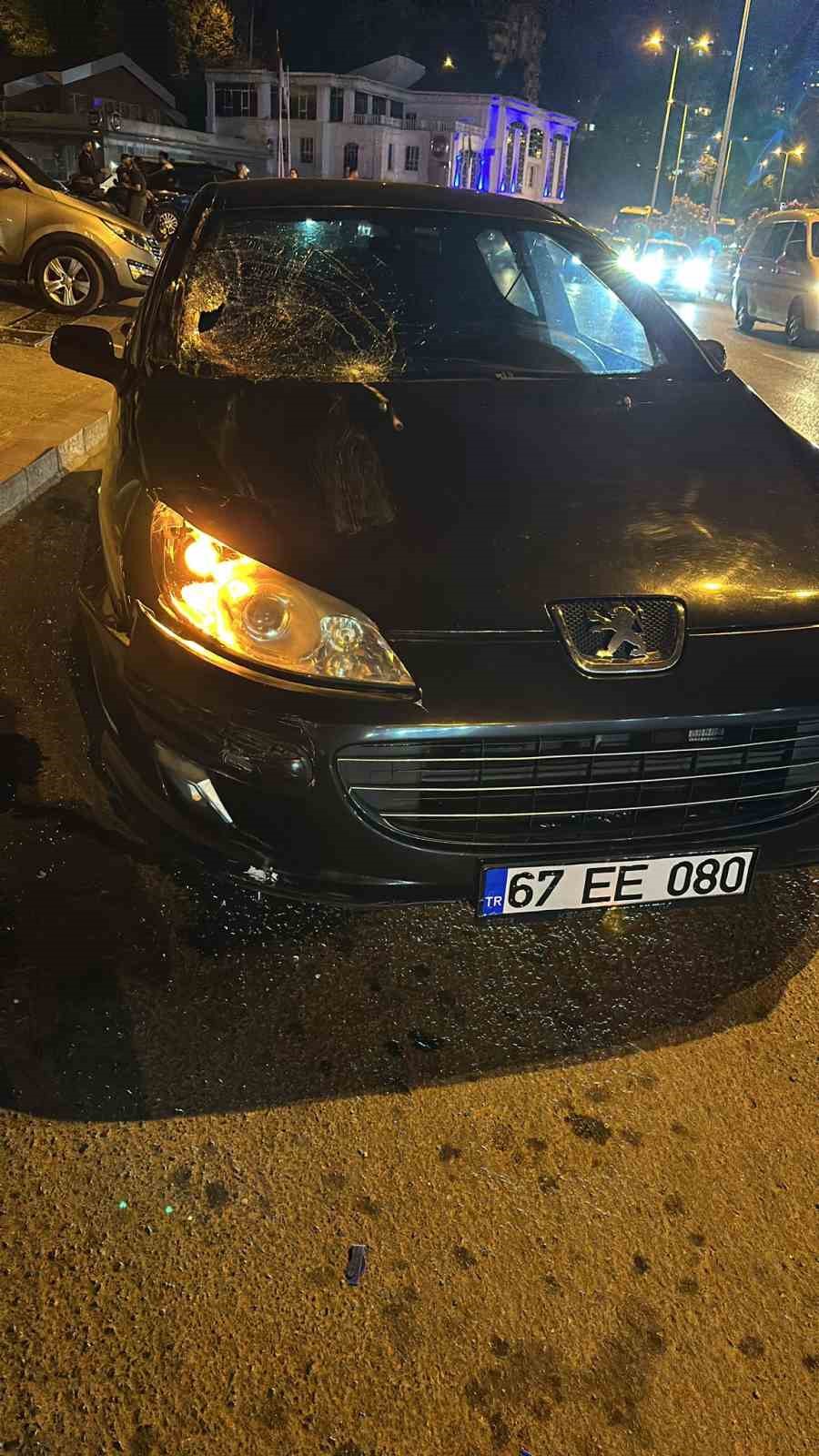 Yolun karşısına ge&ccedil;mek isterken aracın &ccedil;arptığı &ccedil;ocuk &ouml;ld&uuml;
