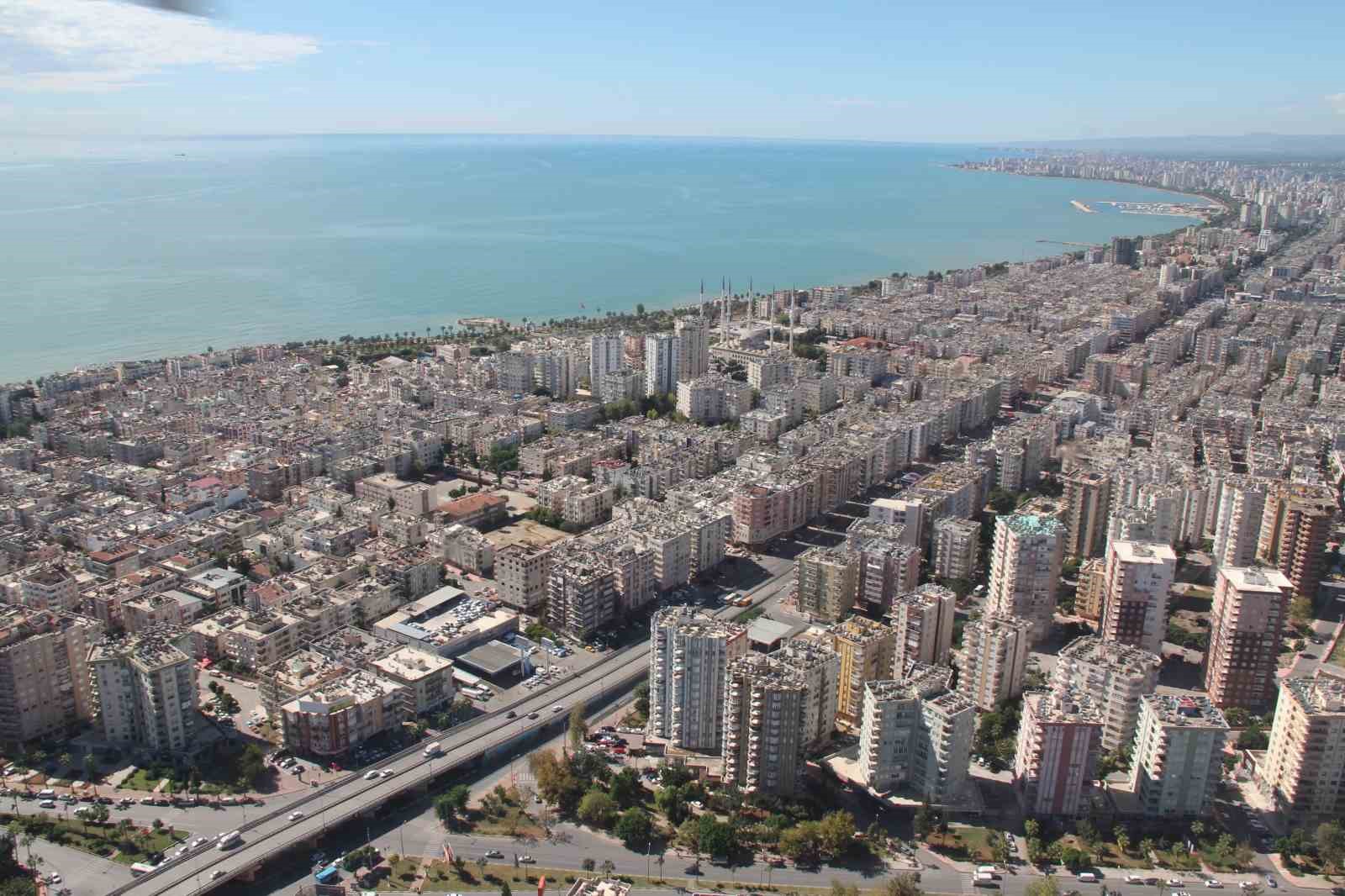 Seçer: "Raylı sistemlerde 50 yıllık bir vizyon ortaya koyduk"