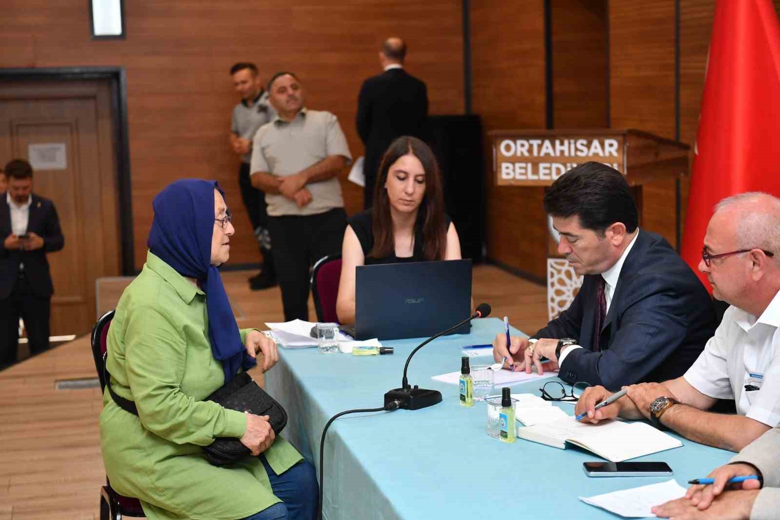 Başkan Kaya, ilk Halk Günü toplantısını gerçekleştirdi
