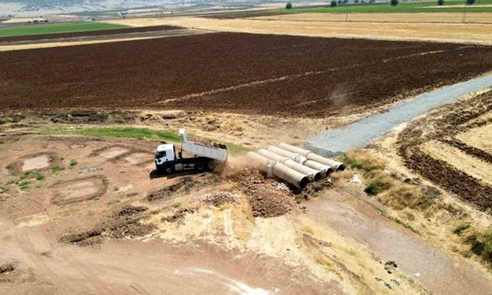 Arazi yolarındaki çalışmalar için Özdemir’e teşekkür