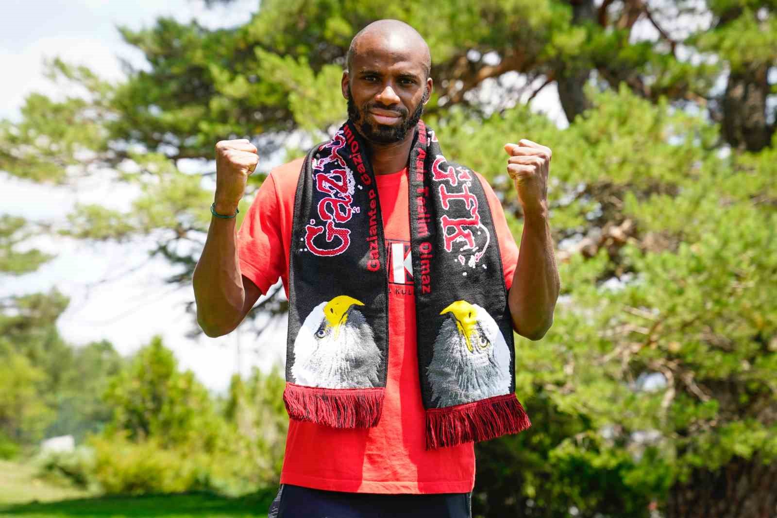 Cyril Mandouki, Gaziantep FK&rsquo;da
