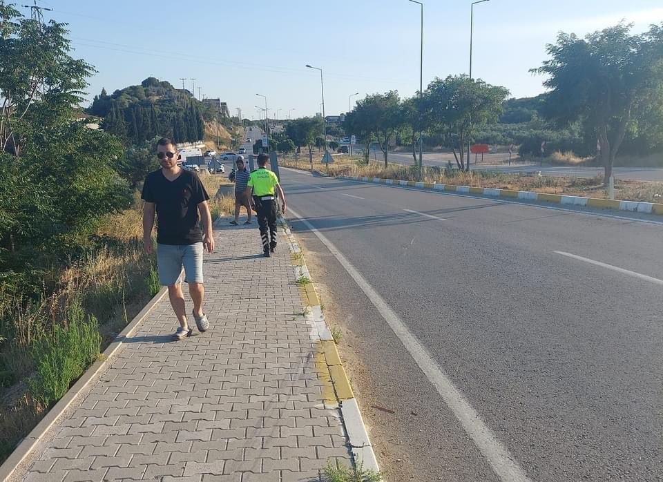 Erdek&rsquo;te yoldan &ccedil;ıkan ara&ccedil; şarampole u&ccedil;tu
