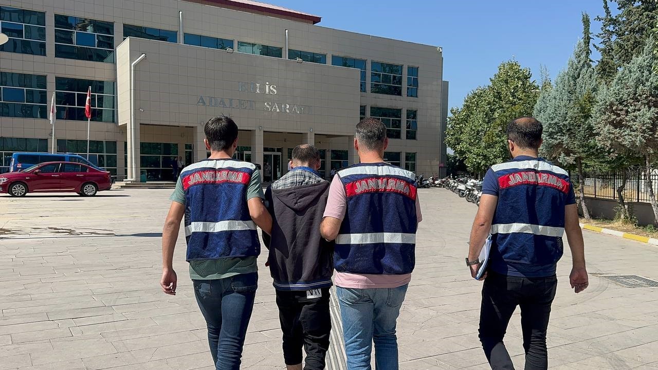 Kilis’te terör operasyonu:1 gözaltı