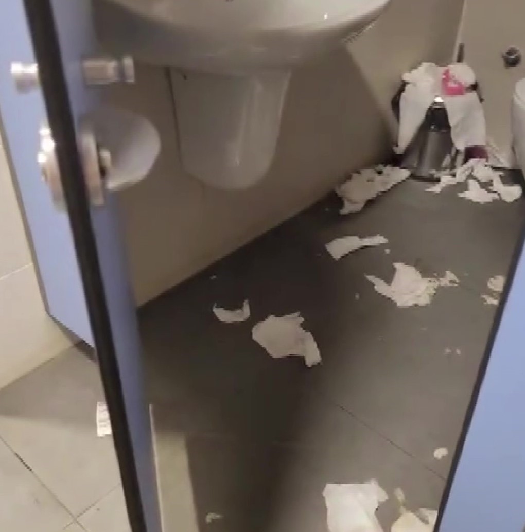 ISS S.O.S veriyor, Şehir Hastanesi pislik içinde