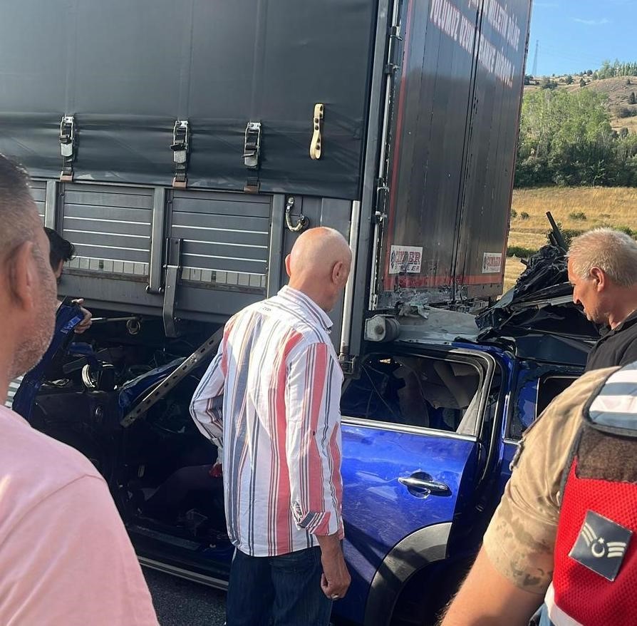 24Erzincanspor Kulüp Başkanı Akyürek’in avukat kızı trafik kazasında hayatını kaybetti