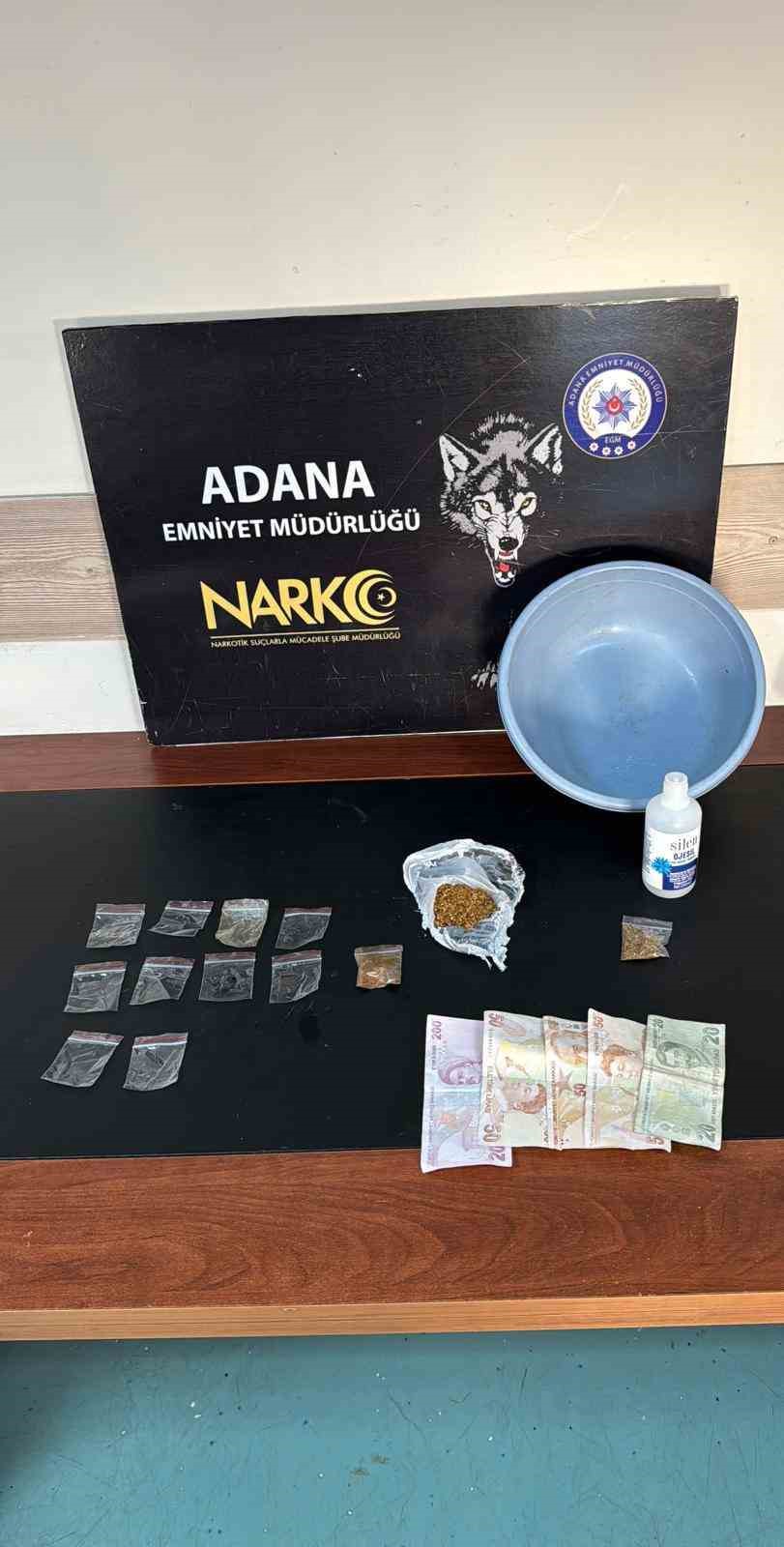 Uyuşturucu satan kişi çıkarıldığı mahkemece tutuklandı