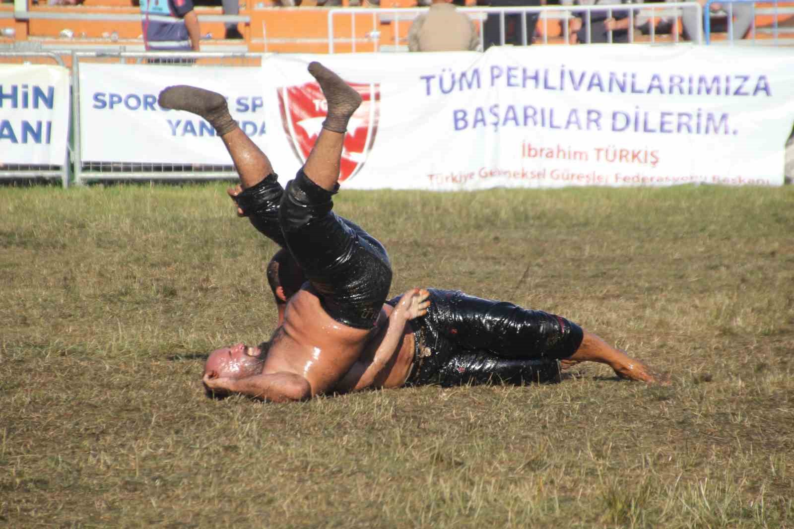 Ordu’da pehlivanlar kıran kırana yarıştı
