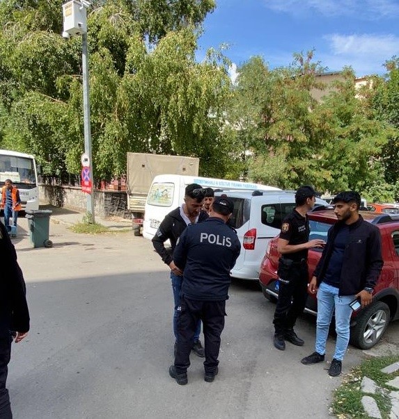 Kars’ta asayiş uygulamaları sürüyor